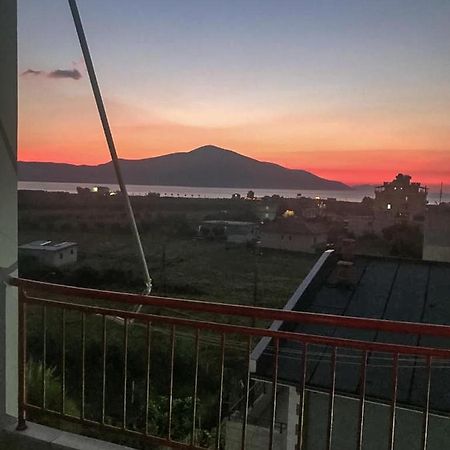 オリクムAgaraj Apartamentアパートメント エクステリア 写真