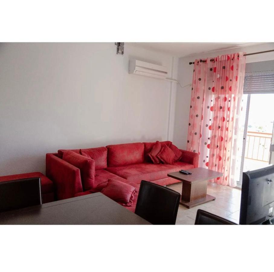 オリクムAgaraj Apartamentアパートメント エクステリア 写真