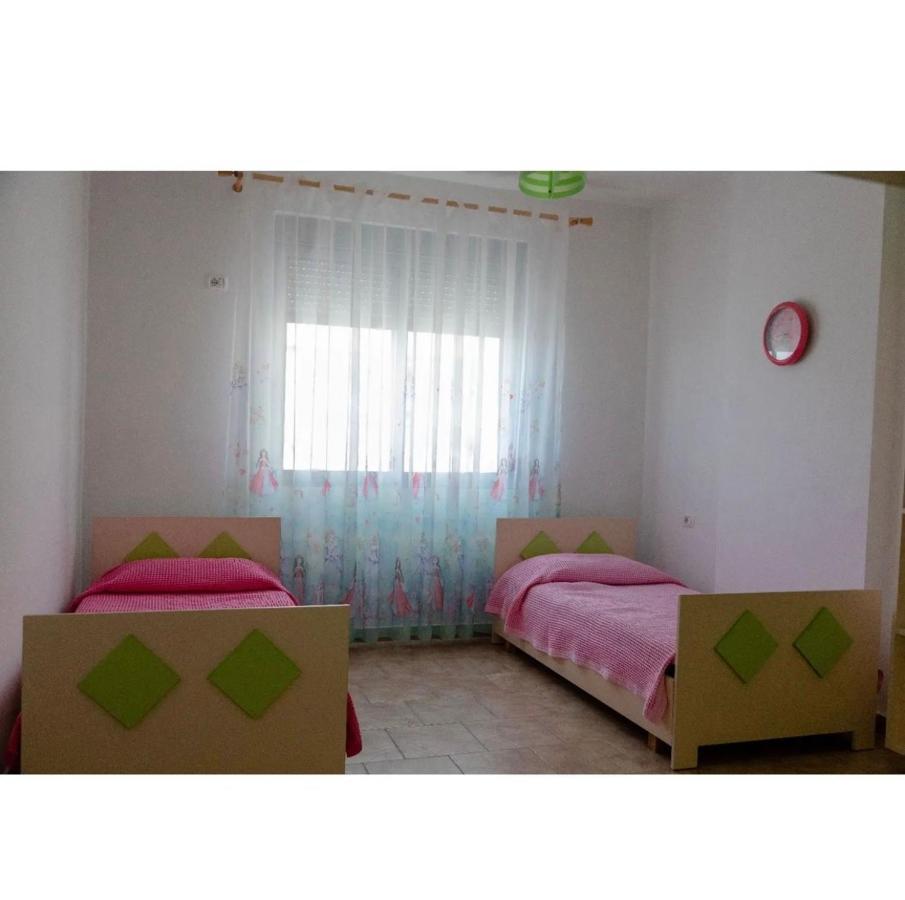 オリクムAgaraj Apartamentアパートメント エクステリア 写真